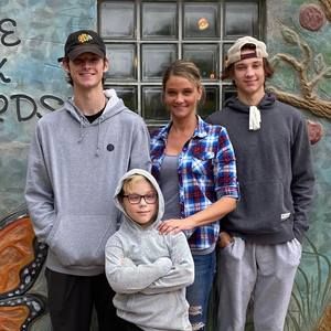 Meet your Posher, Katie